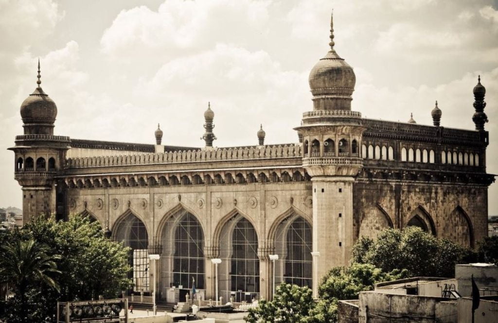 10 Popular Places to Visit in Hyderabad at Night