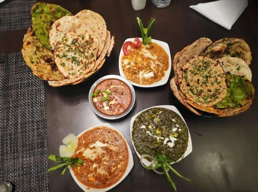 Rotis restaurant in Hyderabad offers a delicious and diverse vegetarian menu with Indian, Chinese, and Mexican dishes.